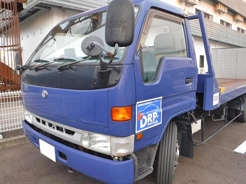 ㈱兼六鈑金塗装工場の写真